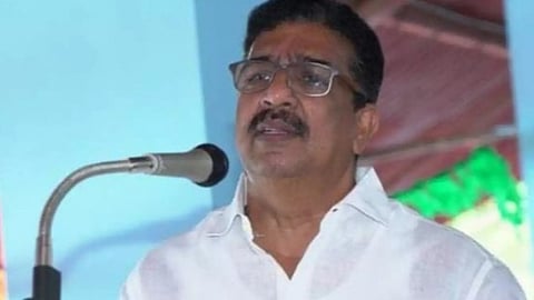 കാഫിർ പോസ്റ്റ്‌ വിവാദം: മുസ്‌ലിം ലീഗ് സംസ്ഥാന സെക്രട്ടറി പാറക്കൽ അബ്ദുള്ളക്കെതിരെ വക്കീൽ നോട്ടീസ്