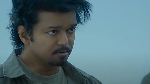 "സ്പൈ ഗോട്ട് വരാർ... വഴിവിട്"; തീപ്പൊരി ആക്ഷനുമായി ഇരട്ട വേഷങ്ങളിൽ വിജയ്‌, 'ദി ഗോട്ട്' ട്രെയ്‌ലർ കാണാം