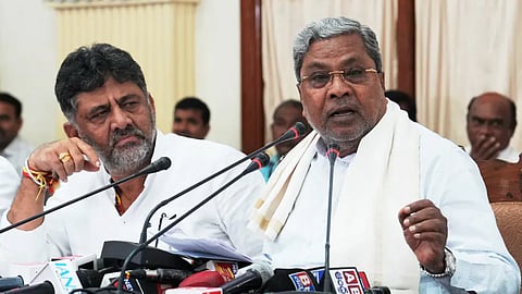 ഭൂമി കുംഭകോണ കേസ്: ഗവർണറുടെ നടപടി ചോദ്യം ചെയ്ത് ഹൈക്കോടതിയെ സമീപിച്ച് കർണാടക സർക്കാർ
