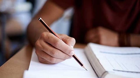യുഎഇയിലെ പൊതുവിദ്യാലയങ്ങളില്‍ ഇനി എഴുത്ത് പരീക്ഷ ഇല്ല, പകരം...