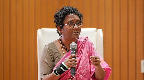 സ്ത്രീകളുടെ പ്രശ്‌നങ്ങള്‍ സങ്കീര്‍ണം, ചെറിയ കാര്യങ്ങള്‍ ഒന്നും അത്ര ചെറുതല്ല; ഹേമ കമ്മിറ്റി റിപ്പോര്‍ട്ടില്‍ ശാരദ മുരളീധരന്‍