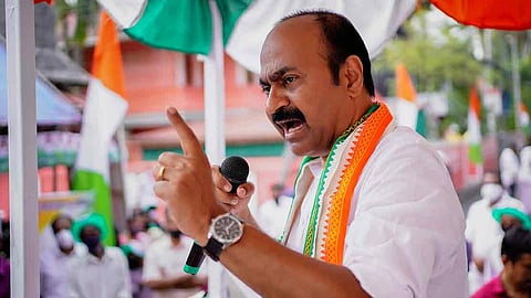 സർക്കാർ വേട്ടക്കാർക്കൊപ്പം, ഹേമ കമ്മിറ്റി റിപ്പോർട്ട് പൂഴ്ത്തിവെച്ചത് ഗുരുതരമായ 
ക്രിമിനല്‍ കുറ്റം: വി.ഡി. സതീശന്‍