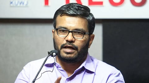 ഹേമ കമ്മിറ്റി റപ്പോർട്ട്: കോൺക്ലേവിൽ ഇരയും വേട്ടക്കാരും ഒന്നിച്ചിരിക്കുമെന്ന് പറയുന്നത് തെറ്റ്: എം.ബി. രാജേഷ്