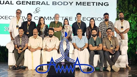 സ്ത്രീപോരാട്ടത്തില്‍ തകര്‍ന്നുവീണ AMMA-യുടെ ആണധികാരവാഴ്ച; മൂന്ന് പതിറ്റാണ്ടിനിടെ ആദ്യം
