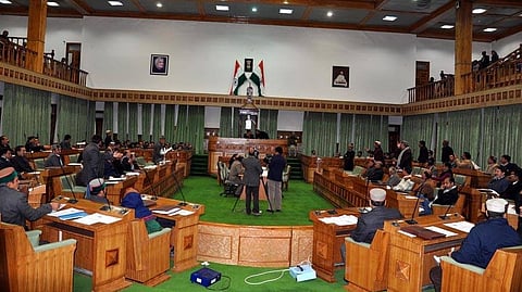 ഹിമാചല്‍ പ്രദേശില്‍ ഇനി സ്ത്രീകളുടെ കുറഞ്ഞ വിവാഹ പ്രായം 21; ബില്‍ പാസാക്കി നിയമസഭ