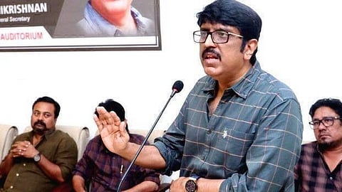 ഹേമ കമ്മിറ്റി റിപ്പോര്‍ട്ടിലെ മുഴുവന്‍ പേരുകളും പുറത്തുവിടണം, അതാണ് ഫെഫ്കയുടെ നിലപാട് : ബി ഉണ്ണികൃഷ്ണന്‍