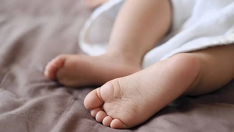ചേര്‍ത്തലയിലെ നവജാത ശിശുവിന്റെ കൊലപാതകം: മൃതദേഹം ആണ്‍ സുഹൃത്തിന്റെ വീട്ടിലെ ശുചിമുറിയില്‍ കുഴിച്ചിട്ട നിലയില്‍