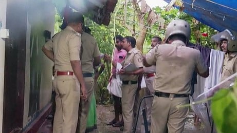 ചേർത്തല നവജാത ശിശുവിന്‍റെ കൊലപാതകം: അമ്മ ഒന്നാം പ്രതി, കുഞ്ഞിന്‍റെ പോസ്റ്റ്‌മോർട്ടം ഇന്ന്