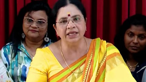 ആരോപണമുന്നയിച്ച പെണ്‍കുട്ടി ഫെഫ്ക യോഗത്തില്‍ ഒന്നും മിണ്ടിയില്ല, എന്നെ സ്ത്രീ വിരുദ്ധയാക്കുന്നു; പരാതി നല്‍കുമെന്ന് ഭാഗ്യലക്ഷ്മി
