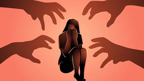 ക്രൂരമായി മർദിച്ചു, ബലാത്സംഗം ചെയ്തു; നഗ്നയാക്കി നൃത്തം ചെയ്യിച്ചു; ഇൻഡോറിൽ അഞ്ച് പേർക്കെതിരെ കേസെടുത്ത് പൊലീസ്