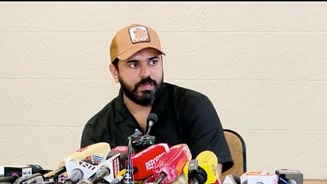 യുവതിയുടെ ലൈംഗികാതിക്രമ പരാതി; അഭിഭാഷകരുമായി കൂടിക്കാഴ്ച നടത്തി നടന്‍ നിവിൻ പോളി