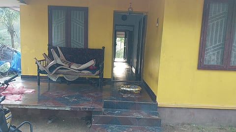 കണ്ണൂരില്‍ ബിജെപി പ്രവർത്തകന്‍റെ വീടിന് മുന്നില്‍ റീത്ത്;  സംഭവം അർജുന്‍ ആയങ്കി ജയിലില്‍ നിന്നിറങ്ങിയതിന് പിന്നാലെ