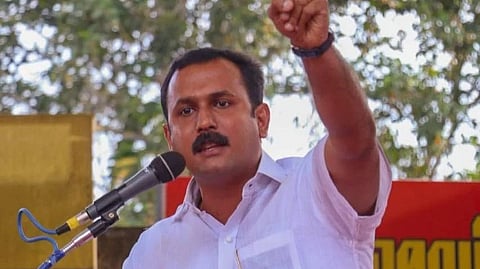 ഗുരുതര കുറ്റകൃത്യങ്ങളെപ്പറ്റി അറിഞ്ഞിട്ടും മറച്ചുവെച്ചു; പി.വി. അൻവറിനെതിരെ ഡിജിപിക്ക് പരാതി നല്‍കി അഡ്വ. ഷോണ്‍ ജോർജ്