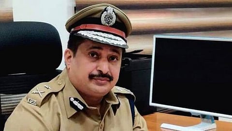 ഐജി ലക്ഷ്മണനെ സര്‍വീസില്‍ തിരിച്ചെടുത്തു; ട്രെയിനിങ് ഐജിയായി നിയമനം
