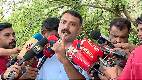 ബലാത്സംഗാരോപണം നിഷേധിച്ച് സിഐ വിനോദ്; തെറ്റായ വാര്‍ത്ത നല്‍കിയ ചാനലിനെതിരെ നിയമനടപടി സ്വീകരിക്കും