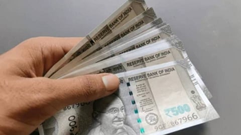 ജീവനക്കാര്‍ക്ക് 4000 രൂപ ബോണസ്; ഓണം അഡ്വാന്‍സായി 20,000 രൂപ