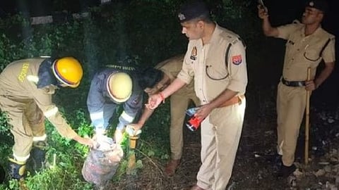 റെയില്‍ പാളത്തില്‍ ഗ്യാസ് സിലിണ്ടര്‍, പാഞ്ഞ് ട്രെയിന്‍; ഒഴിവായത് വൻ ദുരന്തം