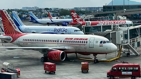 ഉത്സവ സീസണിൽ ടിക്കറ്റ് നിരക്ക് വർധന; എയർലൈൻസിന് കേന്ദ്രത്തിൻ്റെ  മുന്നറിയിപ്പ്