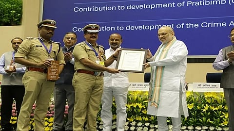 ഓൺലൈൻ അതിക്രമം തടയുന്നതിൽ സജീവമായ ഇടപെടലിനുള്ള കേന്ദ്ര പുരസ്‌കാരം; സംസ്ഥാന പൊലീസ് മേധാവി ഏറ്റുവാങ്ങി