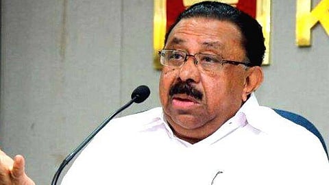 അധികാരത്തിൽ തുടരാൻ അർഹതയില്ല, സാംസ്കാരിക വകുപ്പ് മന്ത്രി രാജി വയ്ക്കണം:  എം.എം. ഹസന്‍