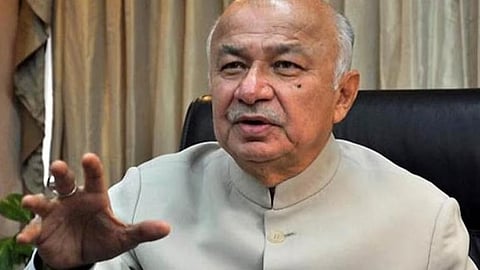 "അന്ന് കശ്മീർ സന്ദർശിച്ചത് ഭയത്തോടെ"; കേന്ദ്രമന്ത്രി ആയിരിക്കെയുള്ള അനുഭവം വിവരിച്ച് കോൺഗ്രസ് നേതാവ് സുശീൽ കുമാർ ഷിൻഡെ