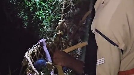 വർക്കല ക്ലിഫിൽ അപകടം;  കുന്നിൽ നിന്ന് താഴേയ്ക്ക് വീണ തമിഴ്നാട് സ്വദേശികൾക്ക് ഗുരുതര പരുക്ക്