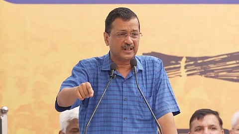 "ജനവിധി വരുന്നത് വരെ ആ കസേരയിൽ ഇരിക്കില്ല"; രാജി പ്രഖ്യാപിച്ച് കെജ്‌രിവാൾ