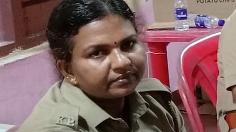 വനിത പൊലീസ് ഉദ്യോഗസ്ഥയെ  വീട്ടിൽ മരിച്ച നിലയിൽ കണ്ടെത്തി