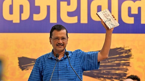 'കോടതിയിൽ നിന്ന് ലഭിച്ച നീതി, ജനങ്ങളിൽ നിന്ന് വേണം', കെജ്‌രിവാളിൻ്റെ തിരക്കിട്ട രാജി സഹതാപ തരംഗത്തിനോ?