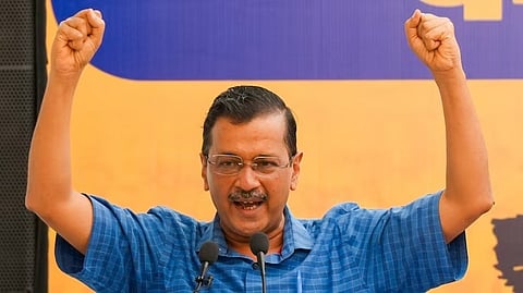 മുഖ്യമന്ത്രി സ്ഥാനമൊഴിഞ്ഞ് അരവിന്ദ് കെജ്‌രിവാൾ; ലഫ്റ്റനൻ്റ് ഗവർണർക്ക് രാജിക്കത്ത് സമർപ്പിച്ചു