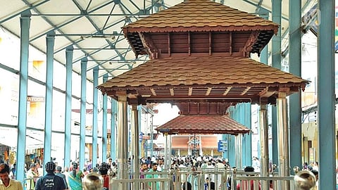 'ക്ഷേത്രം നടപ്പന്തല്‍ കേക്ക് മുറിക്കാനുള്ള സ്ഥലമല്ല'; ഗുരുവായൂരില്‍ വീഡിയോഗ്രാഫിക്ക് നിയന്ത്രണം