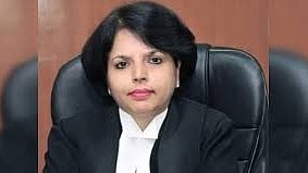 'മനുഷ്യത്വവും ഭരണഘടനയുമാണ് നമ്മുടെ മതം'; ചീഫ് ജസ്റ്റിസിന്റെ വീട്ടിലെ പ്രധാനമന്ത്രിയുടെ പൂജയെ പരോക്ഷമായി വിമര്‍ശിച്ച് ജസ്റ്റിസ് ഹിമ കോഹ്‌ലി