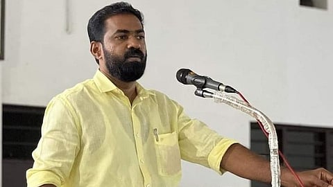 മുകേഷിൻ്റെ  അറസ്റ്റിൽ  ഞങ്ങൾക്ക് ആശങ്കയില്ല; തെറ്റ് ചെയ്തിട്ടുണ്ടെങ്കിൽ ആരായാലും ശിക്ഷിക്കപ്പെടണം:  വി. കെ. സനോജ്
