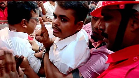 എം.എം ലോറന്‍സിന്‍റെ അന്ത്യയാത്രക്കിടെ സിപിഎം നേതാക്കള്‍ മര്‍ദിച്ചു; പരാതിയുമായി ആശാ ലോറന്‍സിന്‍റെ മകന്‍