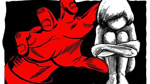 തൃശൂരിൽ വിദ്യാർഥിനിയെ പീഡിപ്പിച്ച  എസ്ഐ പോക്സോ കേസില്‍ പിടിയില്‍