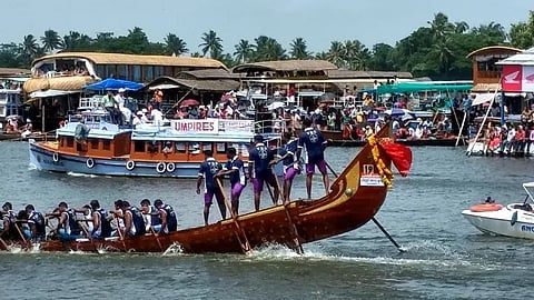 ആവേശം ഓളപ്പരപ്പുകളില്‍ മാത്രം, സാമ്പത്തികമായി നഷ്ടം; വള്ളംകളിയുടെ പിന്നാമ്പുറ കാഴ്ചകളിലൂടെ