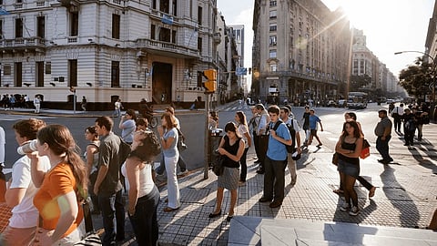അർജൻ്റീനയിൽ  നാലരക്കോടിയോളം ജനം പട്ടിണിയിൽ; റിപ്പോർട്ടുകൾ പുറത്ത്