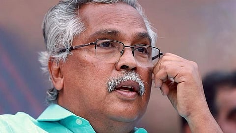 RSS നേതാക്കളോട് കിന്നാരം പറയാൻ പോകുന്നയാളെ ADGP സ്ഥാനത്തു നിന്ന് മാറ്റിയേ തീരൂ: നിലപാട് ആവര്‍ത്തിച്ച് ബിനോയ് വിശ്വം