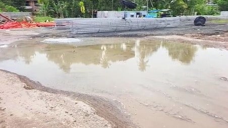 കുടിവെള്ളത്തില്‍ പുഴുക്കള്‍; ആലപ്പുഴയിൽ പൈപ്പ് ലൈൻ പൊട്ടിയിട്ടും അവഗണിച്ച് അധികൃതർ