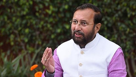 കേരളത്തില്‍ തൊഴിലില്ലായ്മ രൂക്ഷം, വ്യാവസായിക പുരോഗതിയില്ല: വിമര്‍ശനവുമായി പ്രകാശ് ജാവദേക്കര്‍