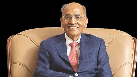 വ്യാജ കോടതിമുറി, സുപ്രീംകോടതി ചീഫ് ജസ്റ്റിസായി ആള്‍മാറാട്ടം; ഡിജിറ്റല്‍ അറസ്റ്റില്‍ വർധമാന്‍ ഗ്രൂപ് മേധാവിക്ക് നഷ്ടമായത് 7 കോടി രൂപ