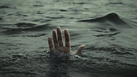 നിലമ്പൂര്‍ കുതിരപ്പുഴയില്‍ കുളിക്കാനിറങ്ങിയ യുവാവ് ഒഴുക്കിയില്‍പ്പെട്ട് മരിച്ചു