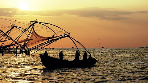 ശ്രീലങ്കൻ നാവികസേന അറസ്റ്റ് ചെയ്ത 50 ഇന്ത്യൻ മത്സ്യത്തൊഴിലാളികളെ വിട്ടയച്ചു