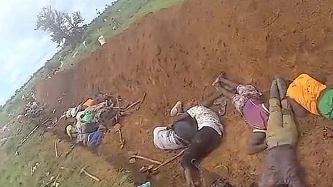 ബുർക്കിന ഫാസോ കൂട്ടക്കൊല; അൽ-ഖ്വയ്ദ ബന്ധമുള്ള മിലിറ്ററി ​ഗ്രൂപ്പ് മണിക്കൂറുകൾക്കുള്ളിൽ കൊന്നുതള്ളിയത് 600 പേരെ