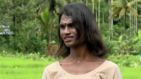 അർഹമായ തസ്തികകളിൽ താത്കാലിക ജോലി പോലും ലഭിച്ചില്ല; ഗോത്രവിഭാഗത്തിലെ ആദ്യ ട്രാൻസ് വുമൺ അധ്യാപിക നിയമപോരാട്ടത്തിന്