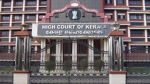 മുണ്ടക്കൈ - ചൂരല്‍മല ദുരന്തം: "വയനാടിനെ വീണ്ടെടുക്കാനായി എന്തെങ്കിലും ചെയ്യൂ"; കേന്ദ്രത്തോട് ഹൈക്കോടതി