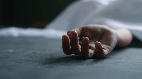 അങ്കമാലിയിൽ വാടക വീടിനുള്ളിൽ ആളെ മരിച്ച നിലയിൽ കണ്ടെത്തി; മൃതദേഹം തലയിടിച്ച് വീണ നിലയില്‍