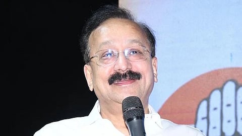 മഹാരാഷ്ട്ര മുന്‍മന്ത്രി ബാബാ സിദ്ദിഖ് വെടിയേറ്റ് മരിച്ചു
