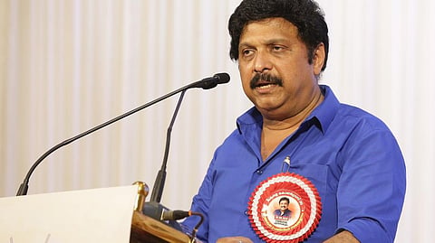 "മതങ്ങളെ ഭിന്നിപ്പിച്ചു  കാണാനല്ല മദ്രസകൾ പഠിപ്പിക്കുന്നത്, മതപഠന ക്ലാസ് എന്ന പേരുമാറ്റി ആത്മീയ പഠന ക്ലാസ് എന്നാക്കണം"
