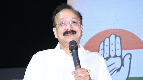 ബാബ സിദ്ദിഖിയുടെ കൊലപാതകം: മഹാരാഷ്ട്ര രാഷ്ടീയത്തില്‍ ഭരണപക്ഷ-പ്രതിപക്ഷ വാക്പോര് മുറുകുന്നു